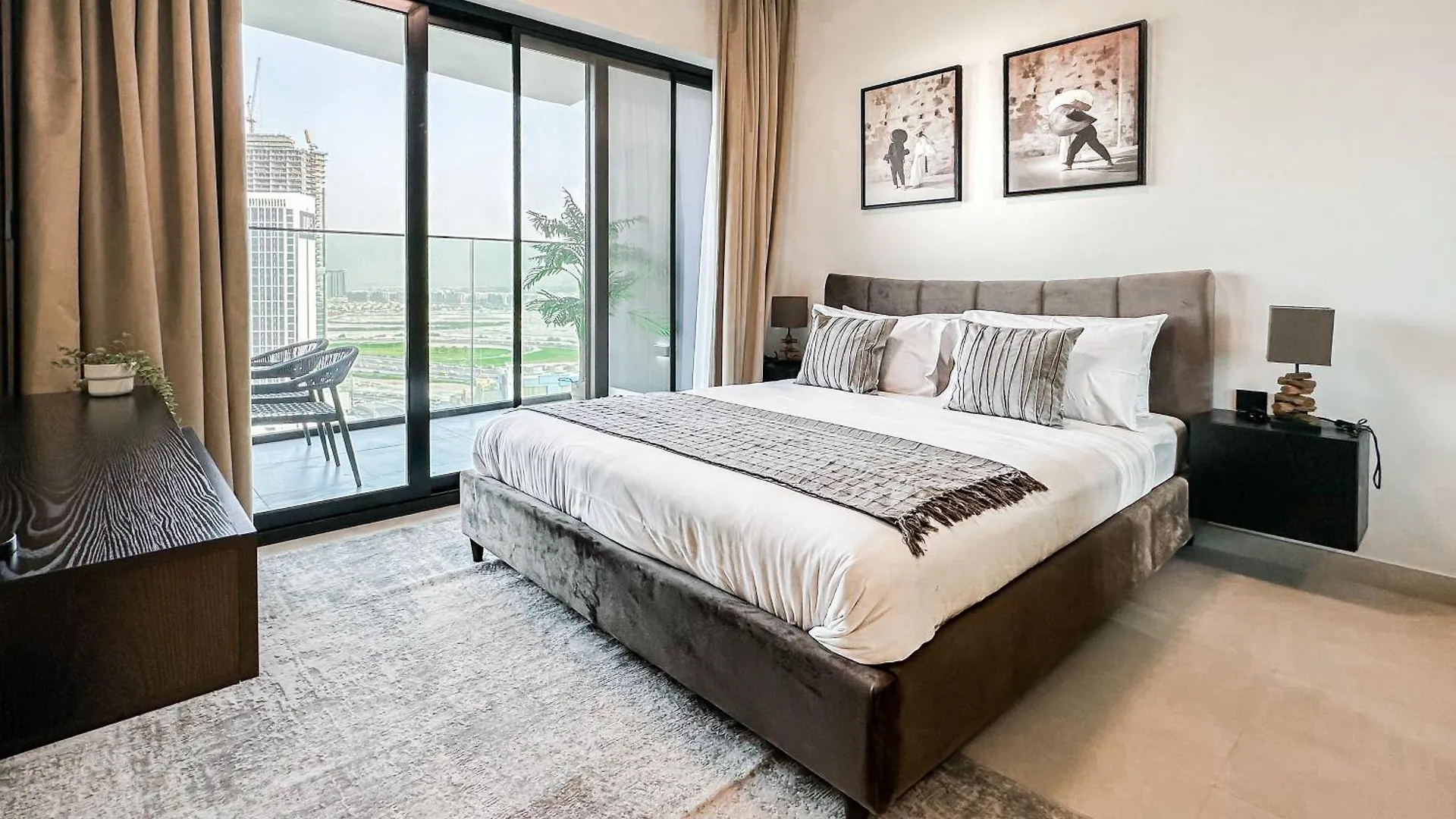 Skyline Oasis - Business Bay With Burj Khalifa Vie Apartment Dubai United Arab Emirates