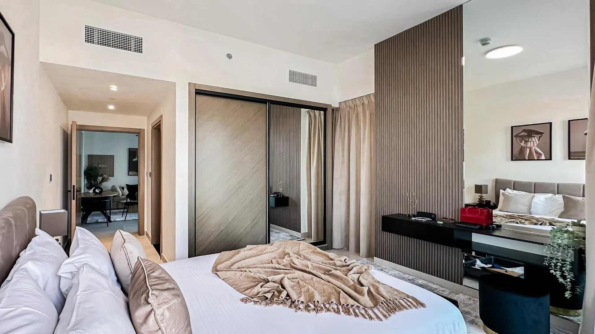 Skyline Oasis - Business Bay With Burj Khalifa Vie Apartment Dubai 0*,