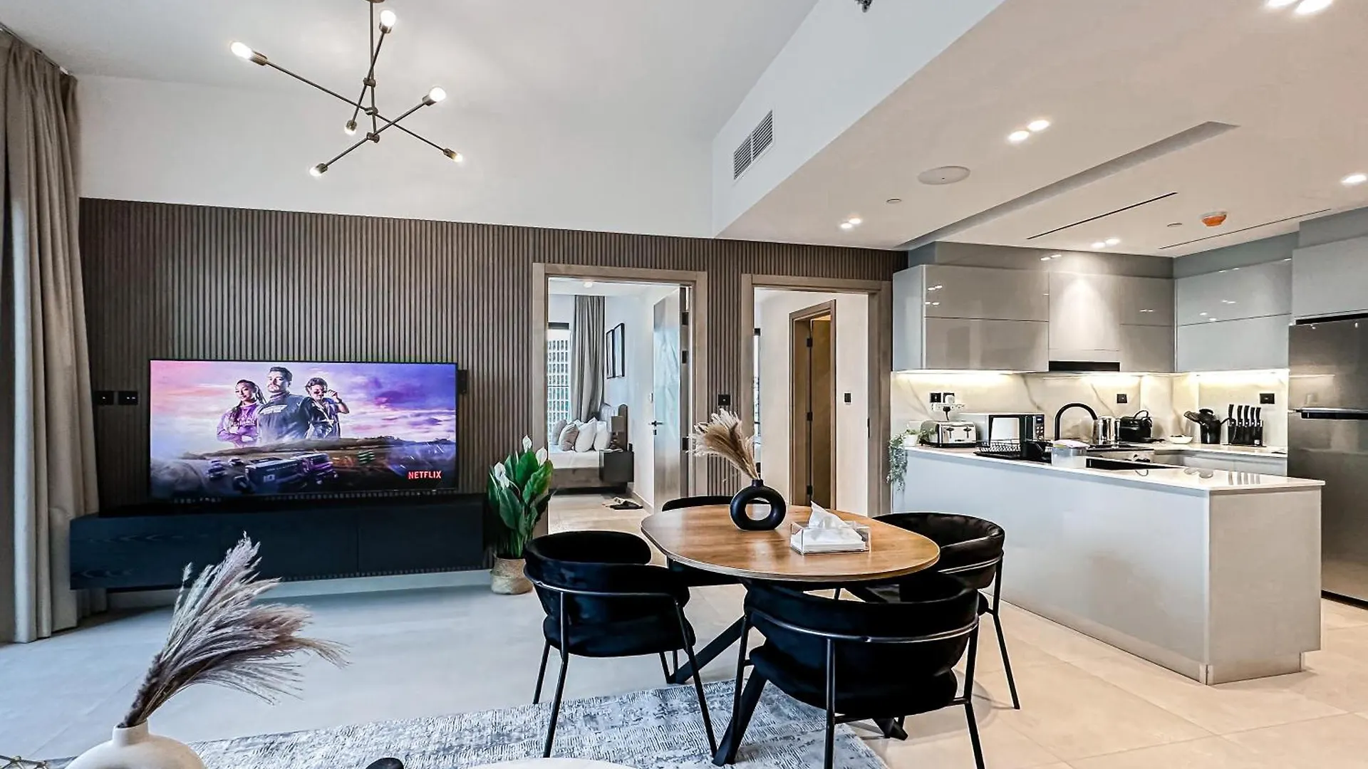 Skyline Oasis - Business Bay With Burj Khalifa Vie Apartment Dubai
