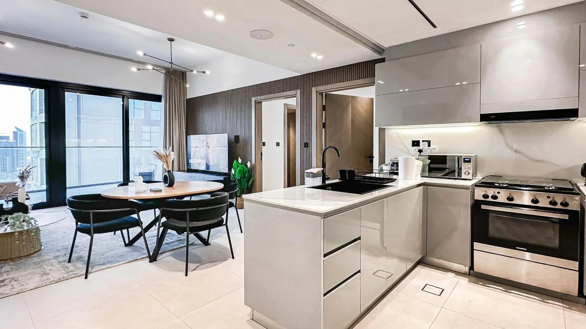 Skyline Oasis - Business Bay With Burj Khalifa Vie Apartment Dubai