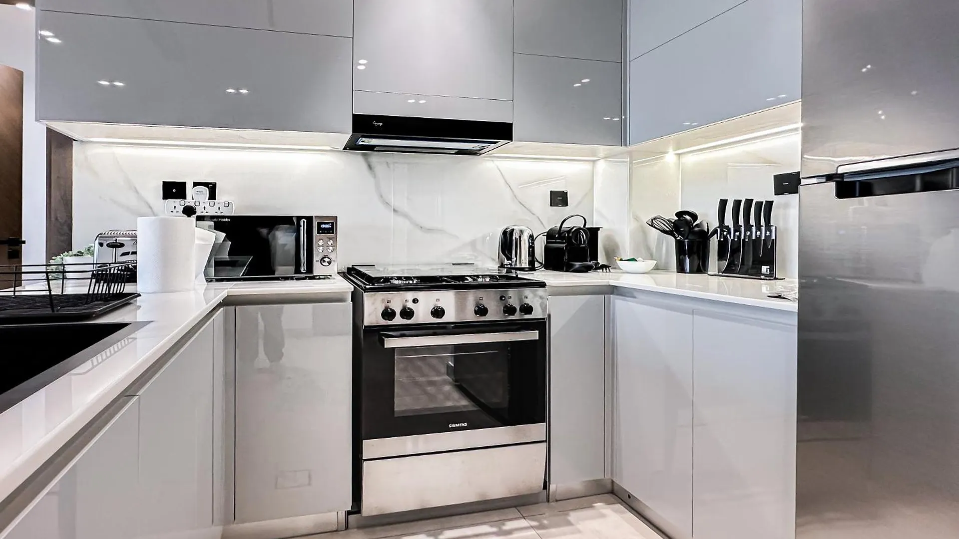 Skyline Oasis - Business Bay With Burj Khalifa Vie Apartment Dubai