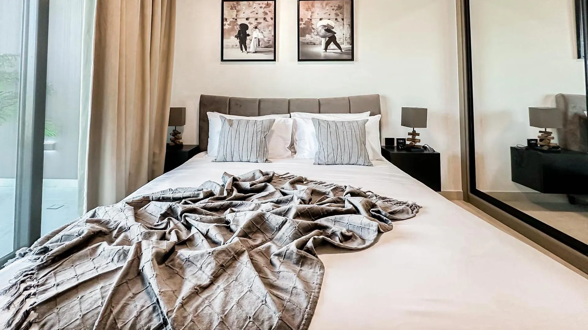 Skyline Oasis - Business Bay With Burj Khalifa Vie Apartment Dubai