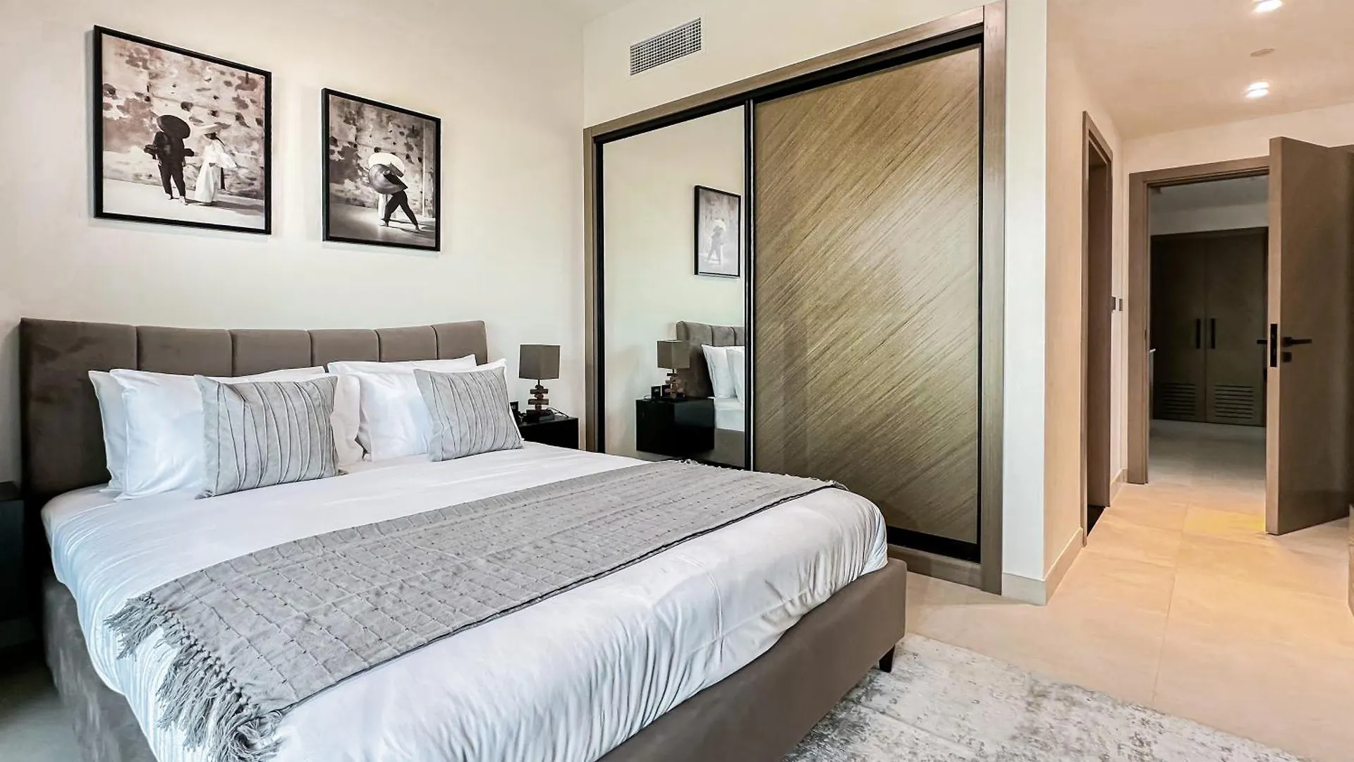Skyline Oasis - Business Bay With Burj Khalifa Vie Apartment Dubai